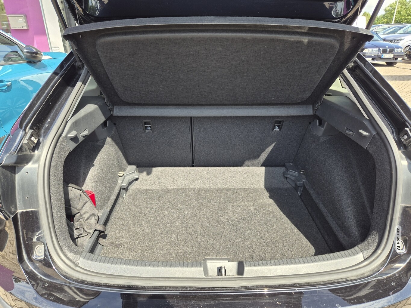 Volkswagen Taigo 1.0 TSI 95 Move LED AHK LaneAs ACC PDC 16Z