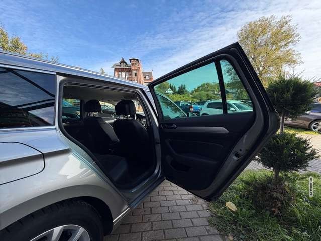 Volkswagen Passat 2.0 TDI Highline AHK NAVI SITZHEIZUNG