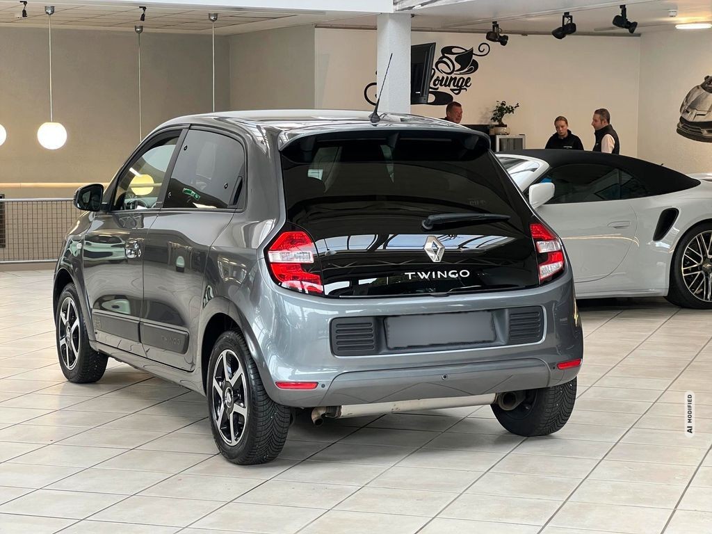Renault Twingo AUTOMATIK|ALLWETTER|SCHECKHEFT|PARKSENSOR