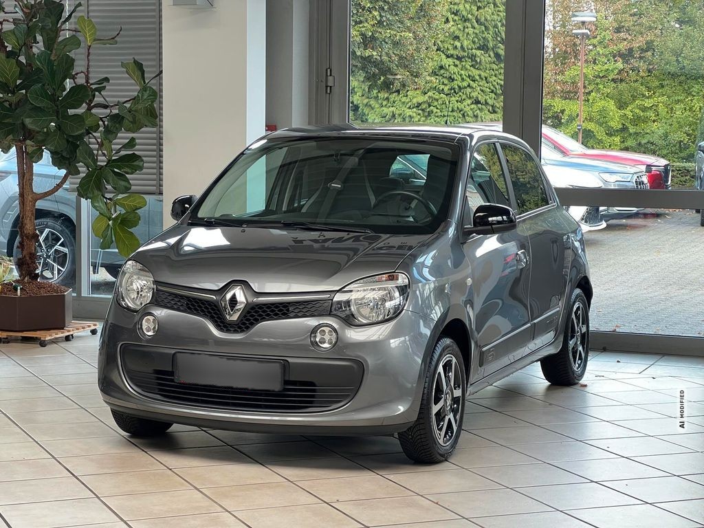 Renault Twingo AUTOMATIK|ALLWETTER|SCHECKHEFT|PARKSENSOR