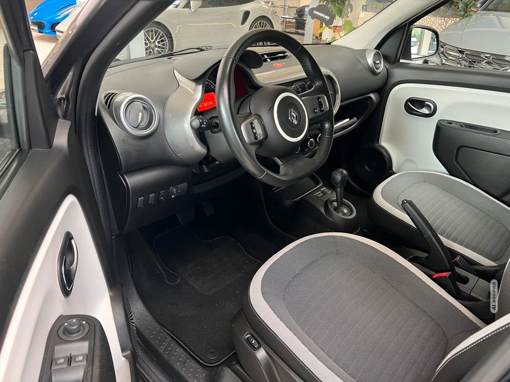 Renault Twingo AUTOMATIK|ALLWETTER|SCHECKHEFT|PARKSENSOR