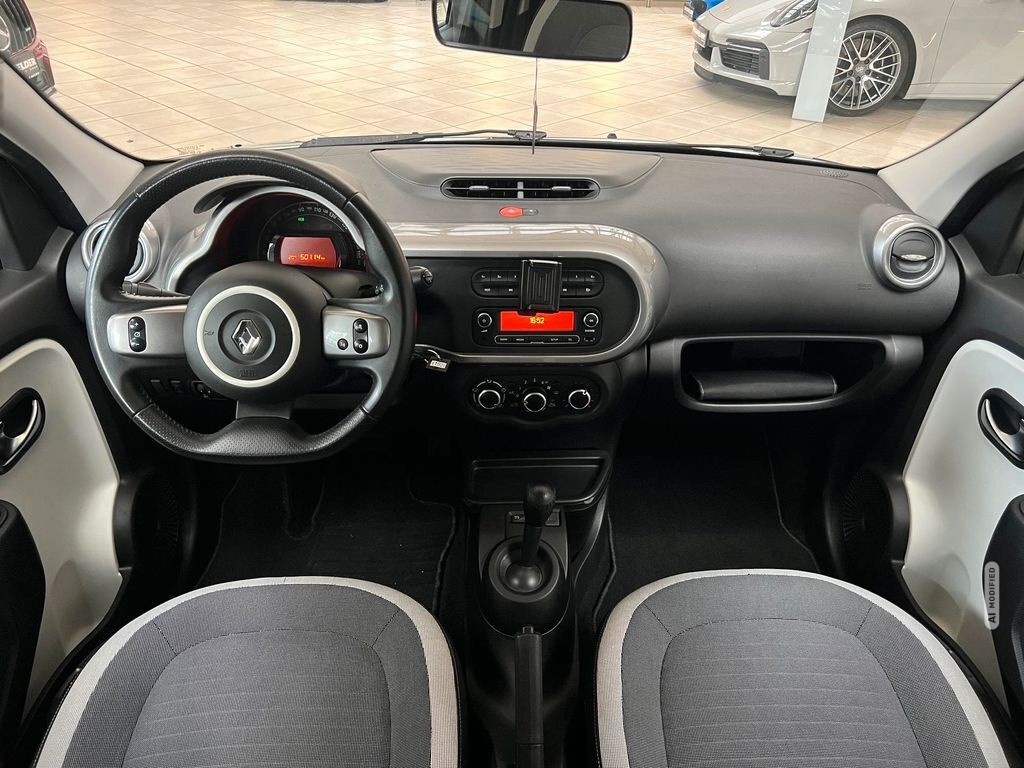 Renault Twingo AUTOMATIK|ALLWETTER|SCHECKHEFT|PARKSENSOR