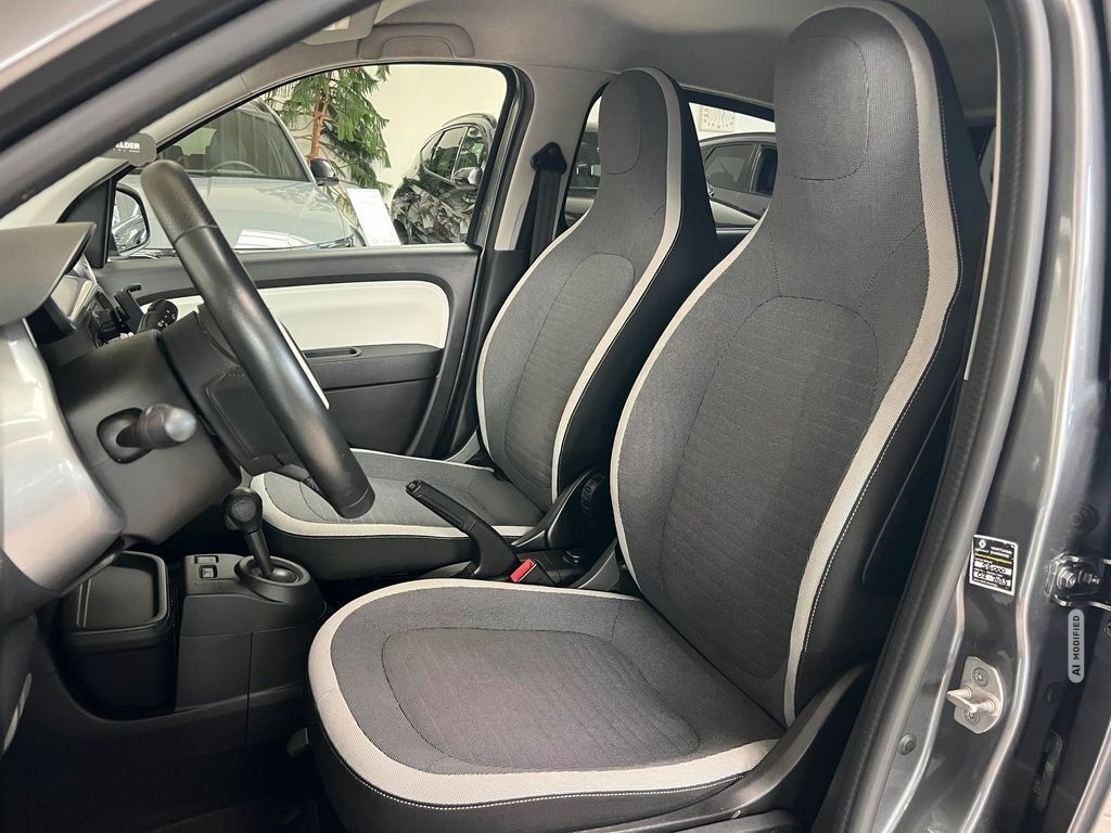 Renault Twingo AUTOMATIK|ALLWETTER|SCHECKHEFT|PARKSENSOR