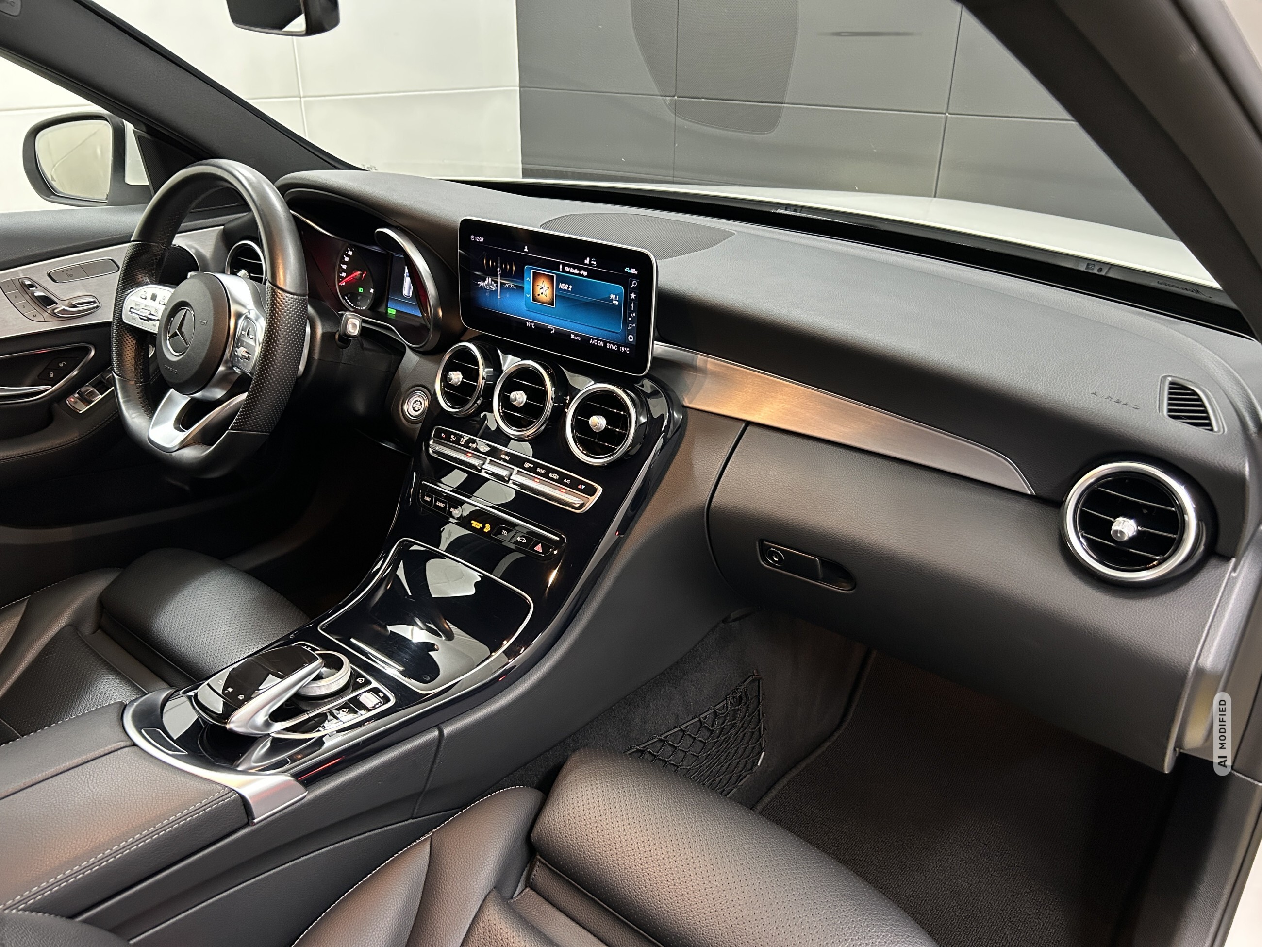 Mercedes-Benz C 200 AMG Line+Business+Memory+Kam+HP-LED