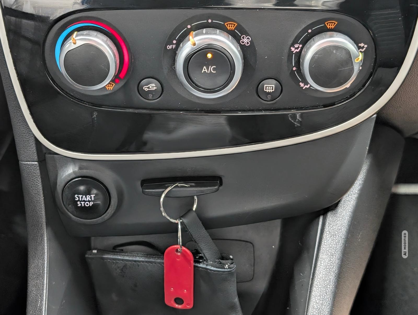 Renault Clio Grandtour Limited Navi/PDC/AHK/GRA/16-LM