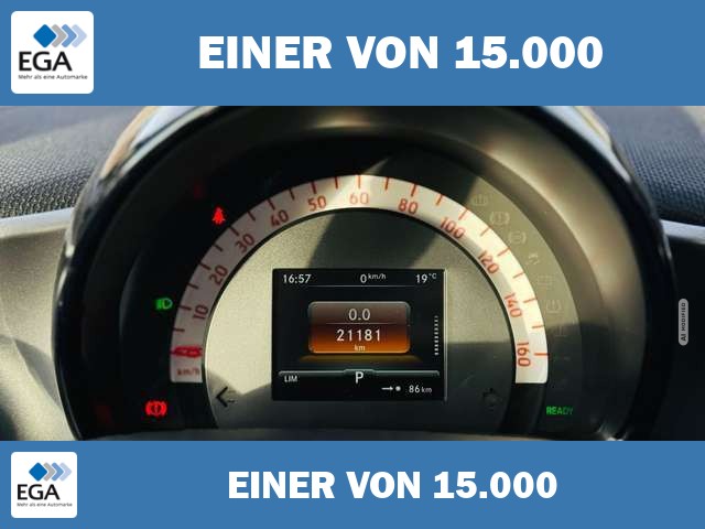 Smart ForTwo EQ EXCLUSICE, Voll-LED, RFK, Panodach, Winterpaket