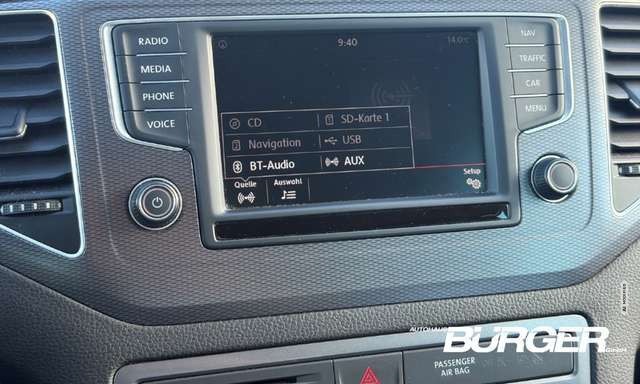 Volkswagen Golf Sportsvan VII Lounge AHK Navi Bi-Xenon Dyn. Kurvenlicht 2-Zo