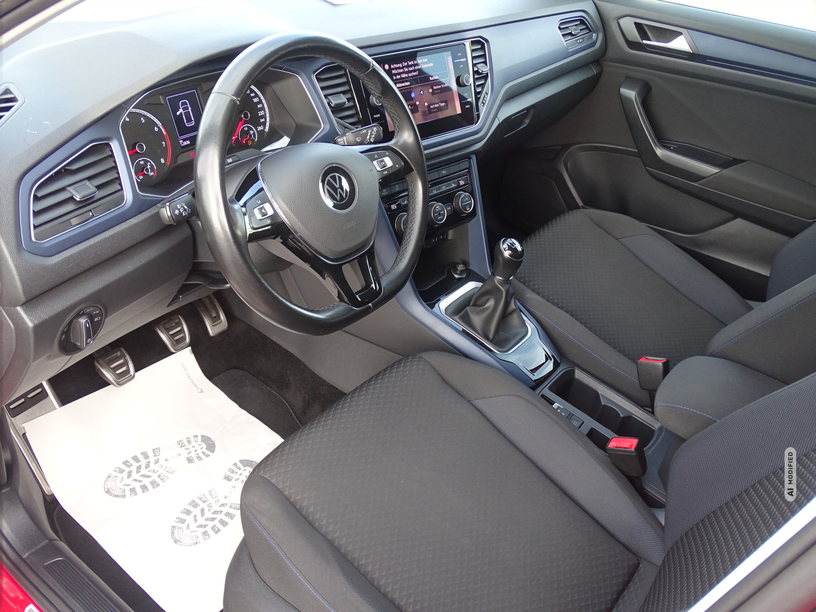 Volkswagen T-Roc 1.5 United / AHK abn / SHZ / R-KAMERA/PDC