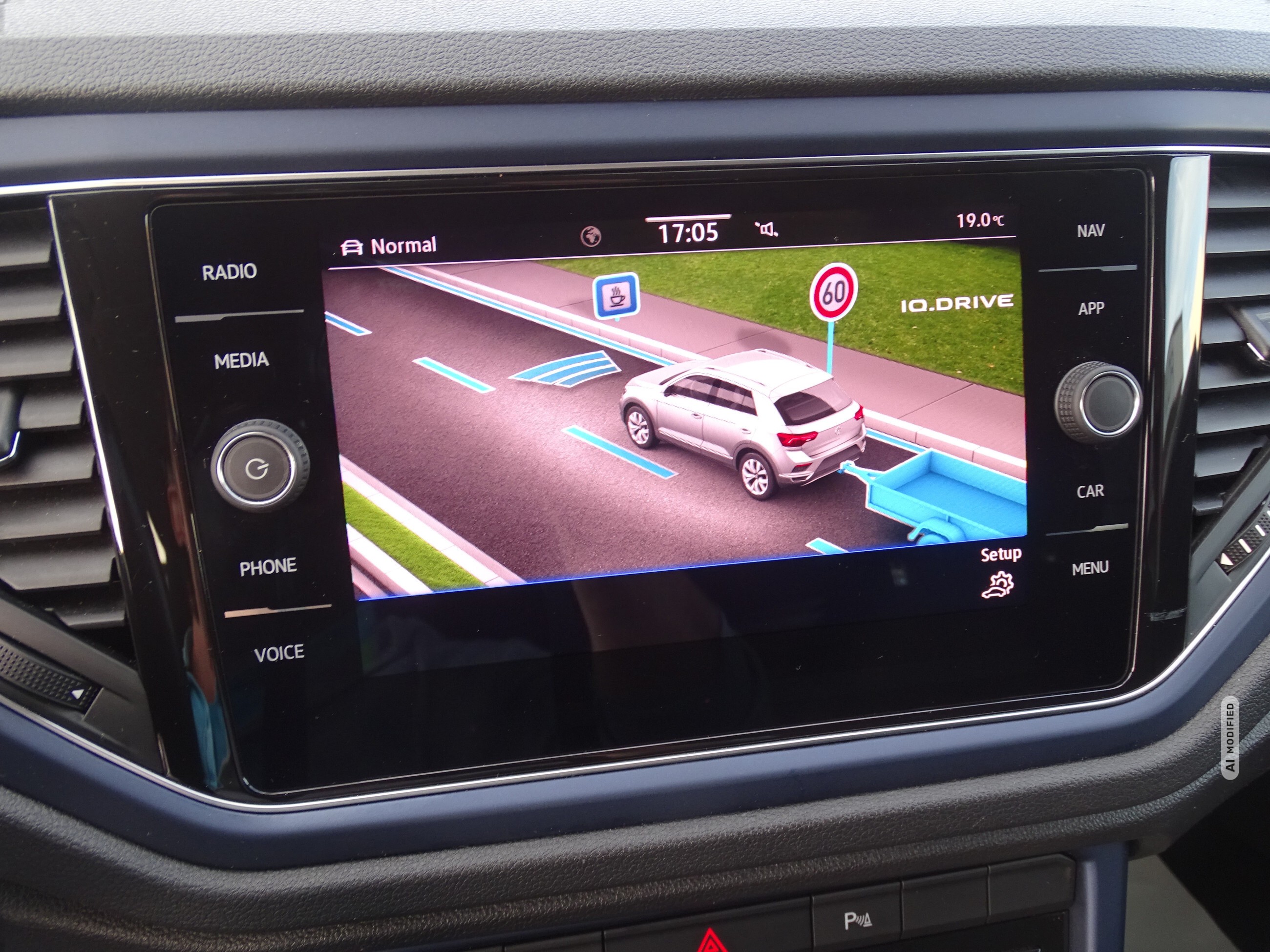 Volkswagen T-Roc 1.5 United / AHK abn / SHZ / R-KAMERA/PDC