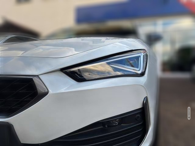 Cupra Leon Limousine*DSG*KAMERA*NAV*CARPLAY*PANO-DACH*BEAT...
