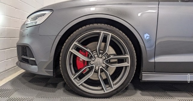 Audi S3 Cabrio 2.0 TFSI qu. B&O Magnetic Ride MMI ACC