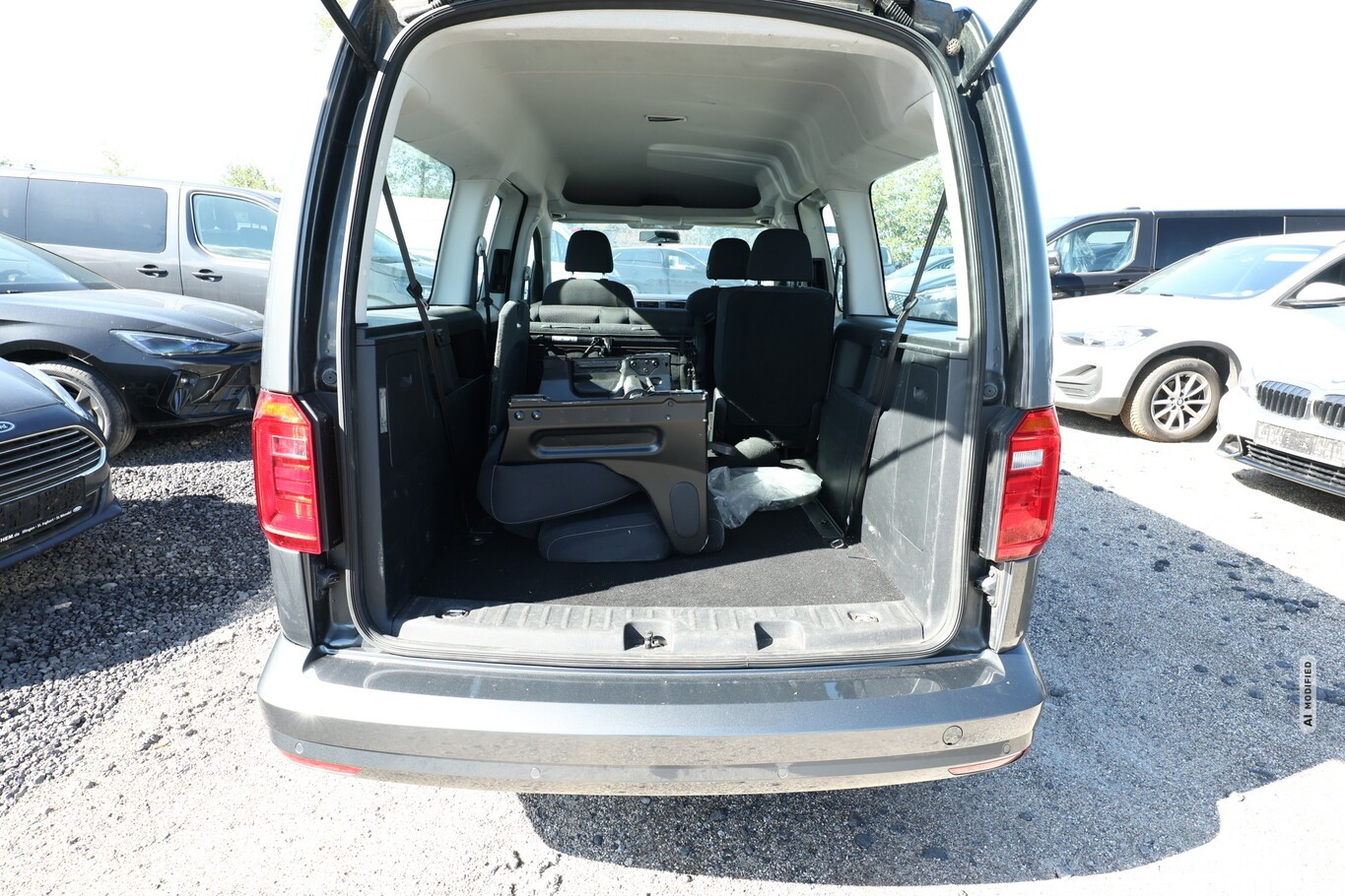 Volkswagen Caddy Maxi 1.0 TSI 102 Trendline 7S Nav PDC SHZ