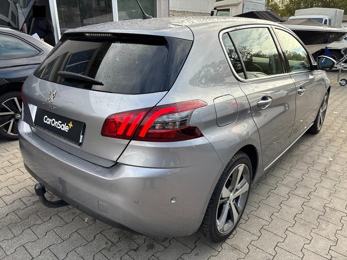 Peugeot 308 130 Allure*AHK*Navi*LED*Panoramadach