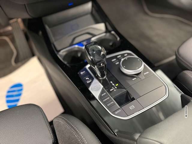 BMW 118 i Sportline Aut*LED*Navi*Tempo*PDC*CarPlay*