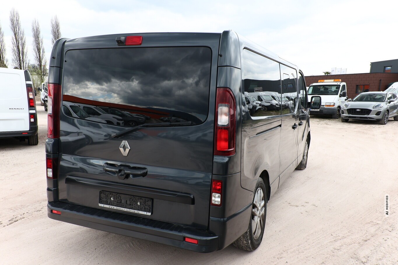 Renault Trafic dCi 145 L2 Grand SpaceClass 7S Nav PDC