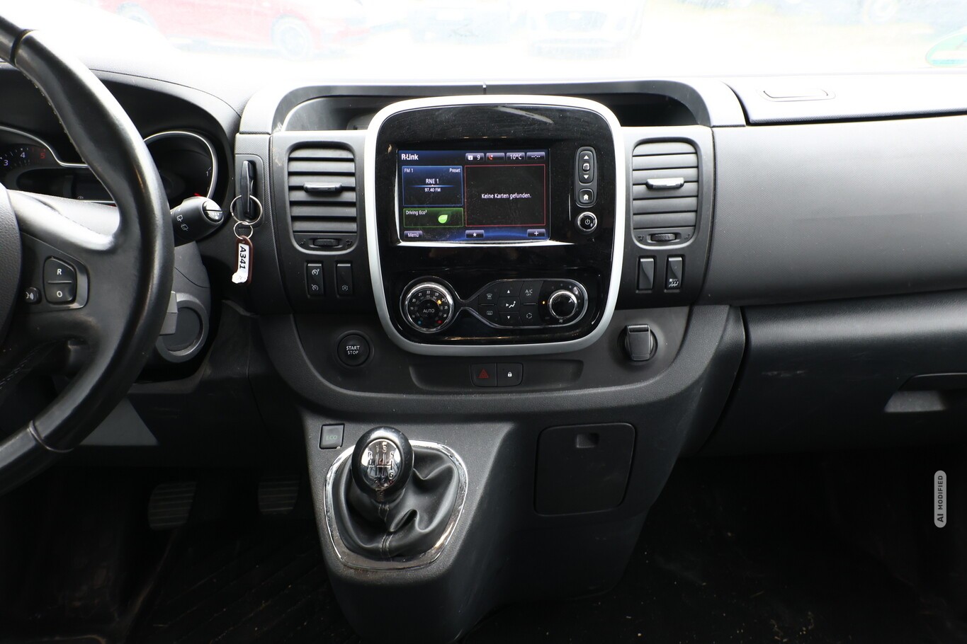 Renault Trafic dCi 145 L2 Grand SpaceClass 7S Nav PDC