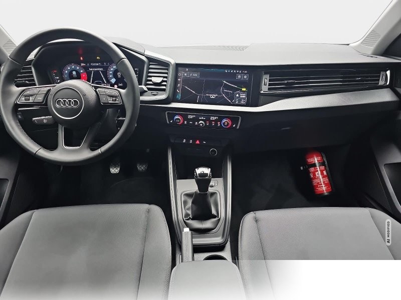 Audi A1 25 TFSI advanced Navi GRA PDC LM16