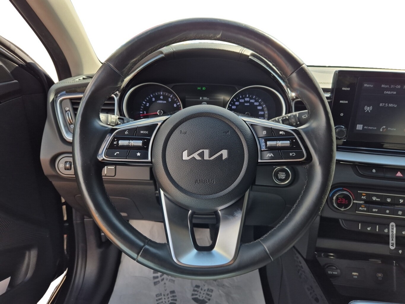 Kia cee'd / Ceed Ceed SW 1.5 T-GDI 160 LED SHZ PDC Kam 16Z
