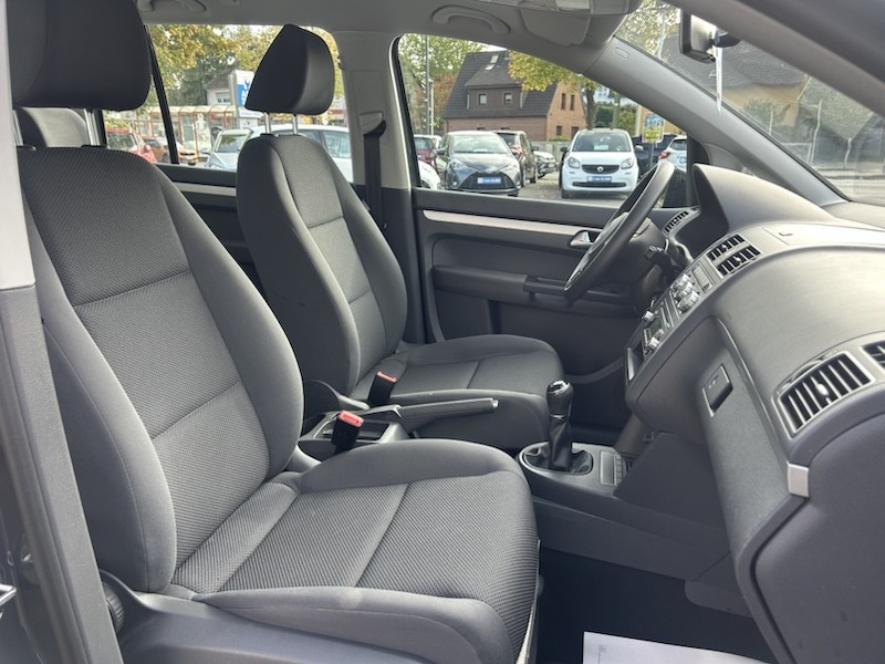 Volkswagen Touran 1.2 TSI TRENDLINE SERVO*KLIMAAUTOM*RCD*ALU*PDC*1 HAND