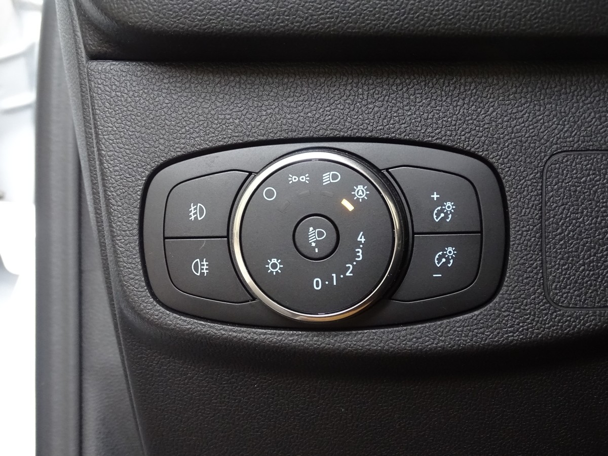 Ford Focus 1.5 EcoBlue Turnier Titanium Automatik