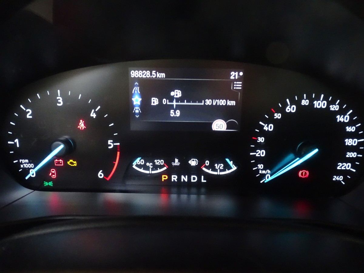 Ford Focus 1.5 EcoBlue Turnier Titanium Automatik