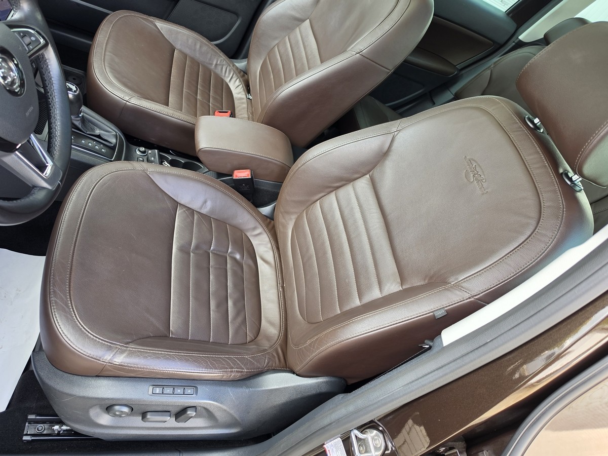 Skoda Yeti  L&K*4x4*AHK*Navi*Leder*Xenon*R-Kamera