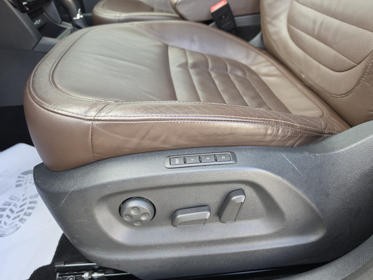 Skoda Yeti  L&K*4x4*AHK*Navi*Leder*Xenon*R-Kamera