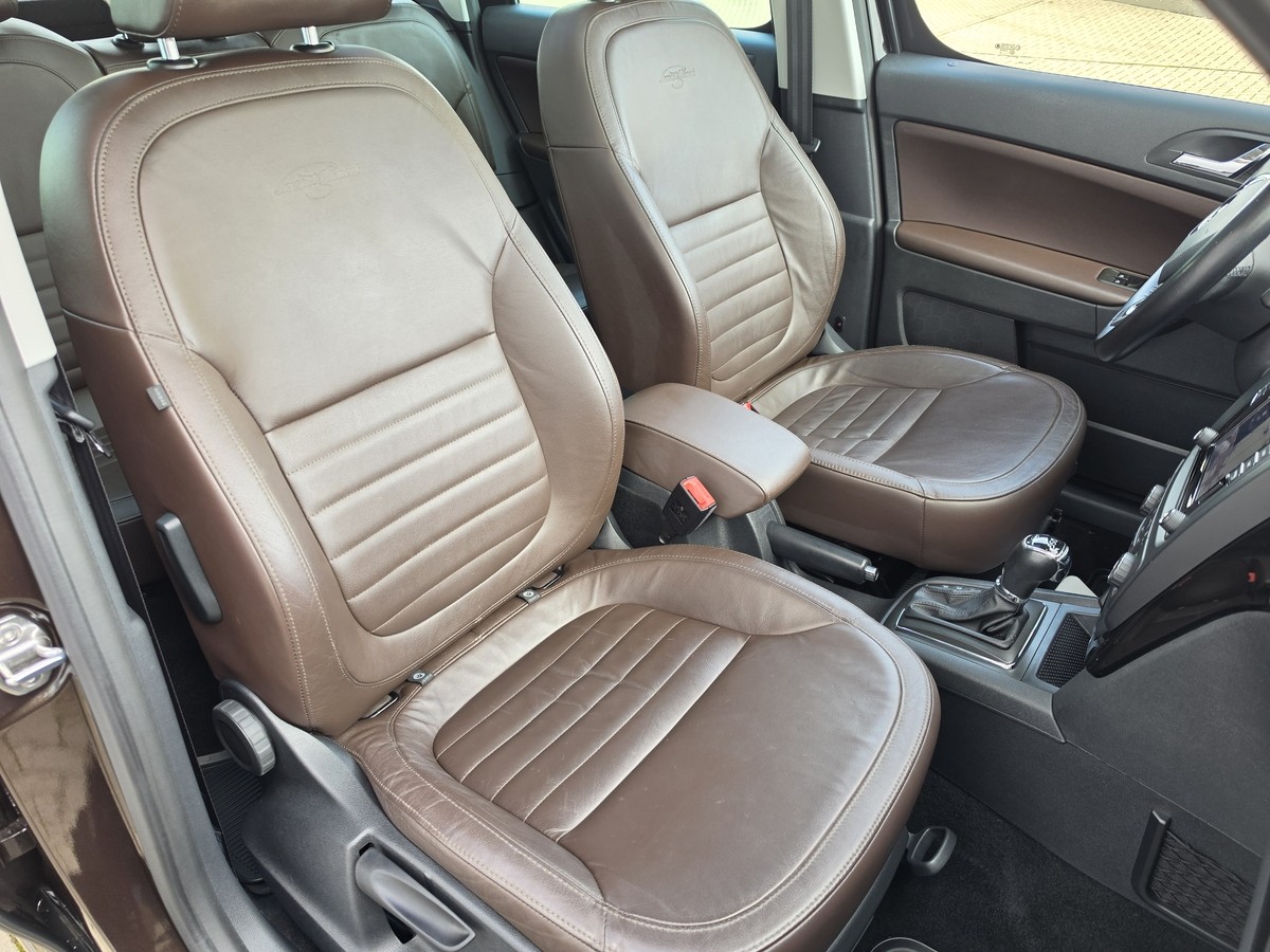 Skoda Yeti  L&K*4x4*AHK*Navi*Leder*Xenon*R-Kamera