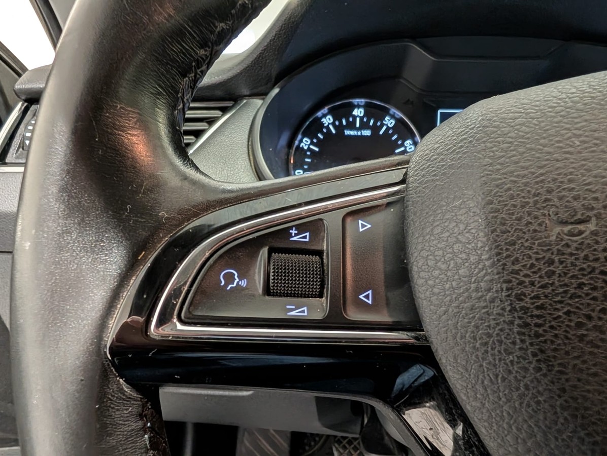 Skoda Octavia Combi 1.4TSI NAVI BI-XENON