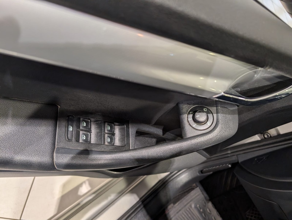 Skoda Octavia Combi 1.4TSI NAVI BI-XENON