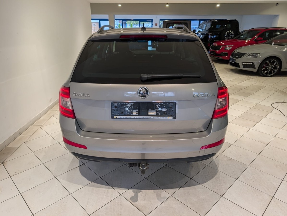 Skoda Octavia Combi 1.4TSI NAVI BI-XENON