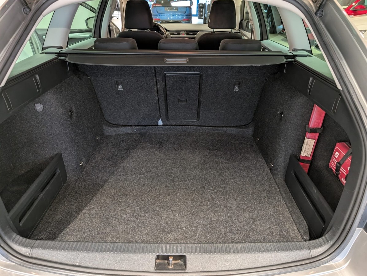 Skoda Octavia Combi 1.4TSI NAVI BI-XENON