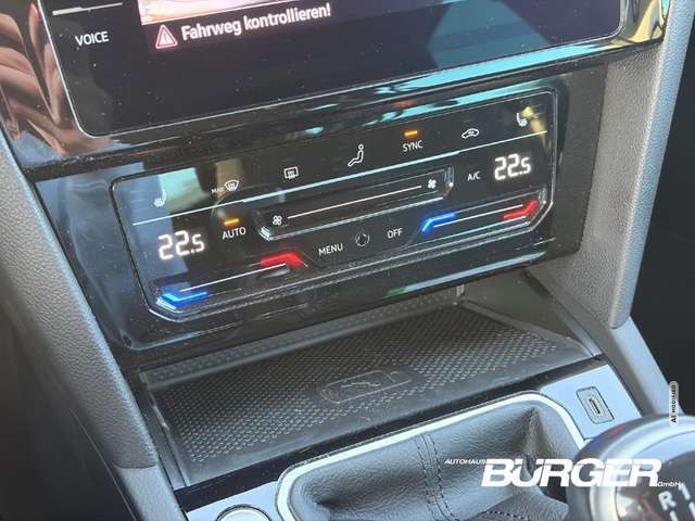 Volkswagen Passat Variant Business Navi AHK Kamera LED ACC Winterpak