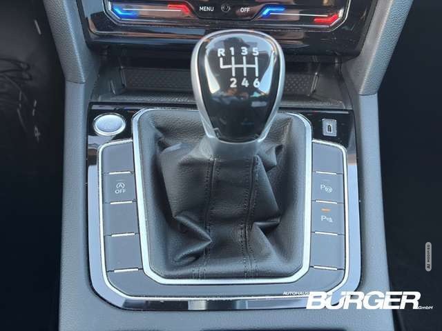 Volkswagen Passat Variant Business Navi AHK Kamera LED ACC Winterpak