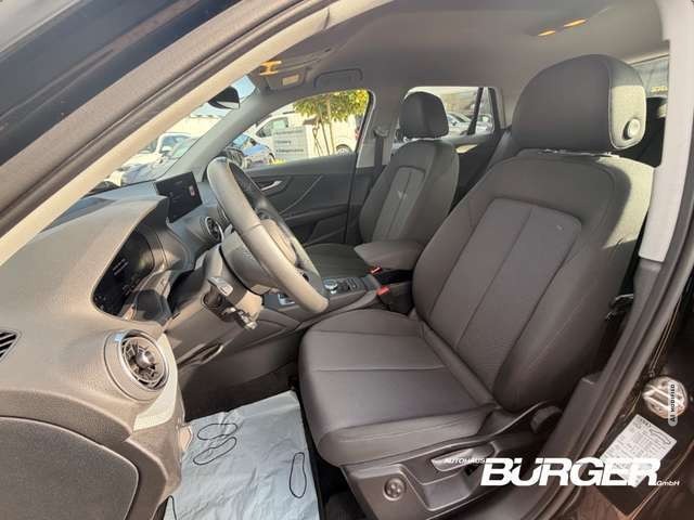 Audi Q2 35 TFSI DSG LED Kamera SitzHZG Tempo CarPlay PDC v