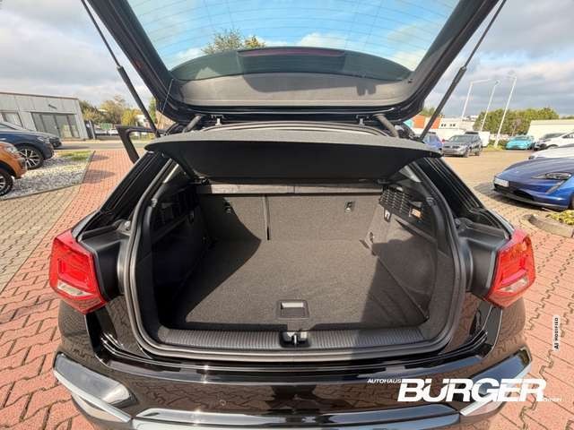 Audi Q2 35 TFSI DSG LED Kamera SitzHZG Tempo CarPlay PDC v
