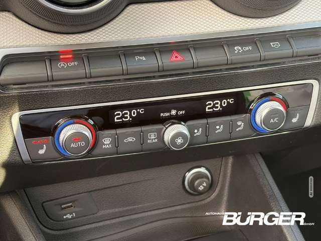 Audi Q2 35 TFSI DSG LED Kamera SitzHZG Tempo CarPlay PDC v