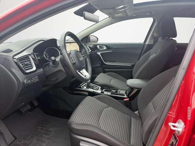 Kia cee'd / Ceed Ceed Sportswagon 1.5 T-GDI Spirit AUTOMATIK / SCHI