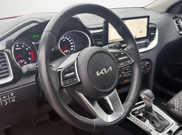 Kia cee'd / Ceed Ceed Sportswagon 1.5 T-GDI Spirit AUTOMATIK / SCHI