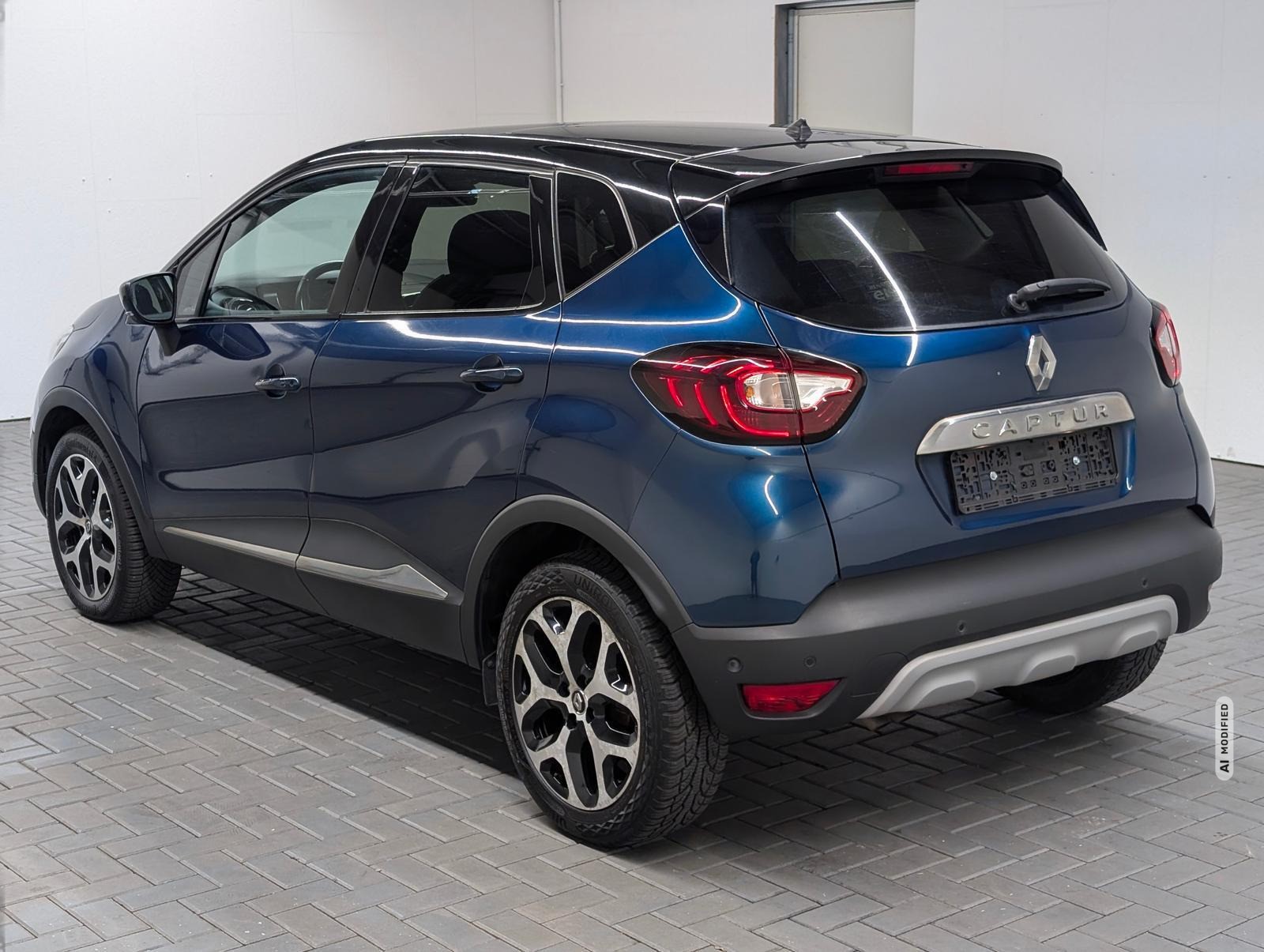 Renault Captur Intens LED/Pano/Navi/Kam/Keyl./BT/17-LM
