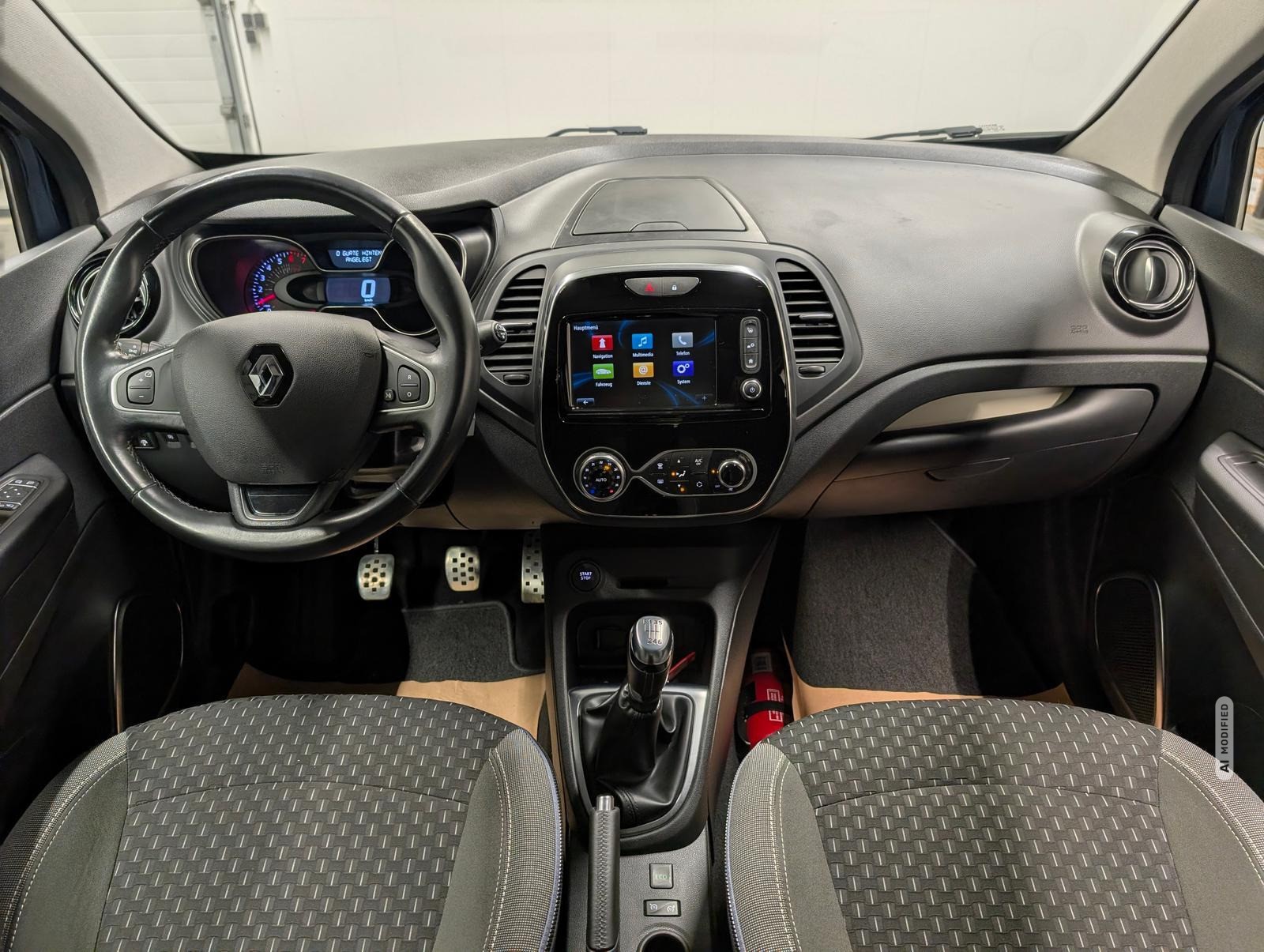 Renault Captur Intens LED/Pano/Navi/Kam/Keyl./BT/17-LM