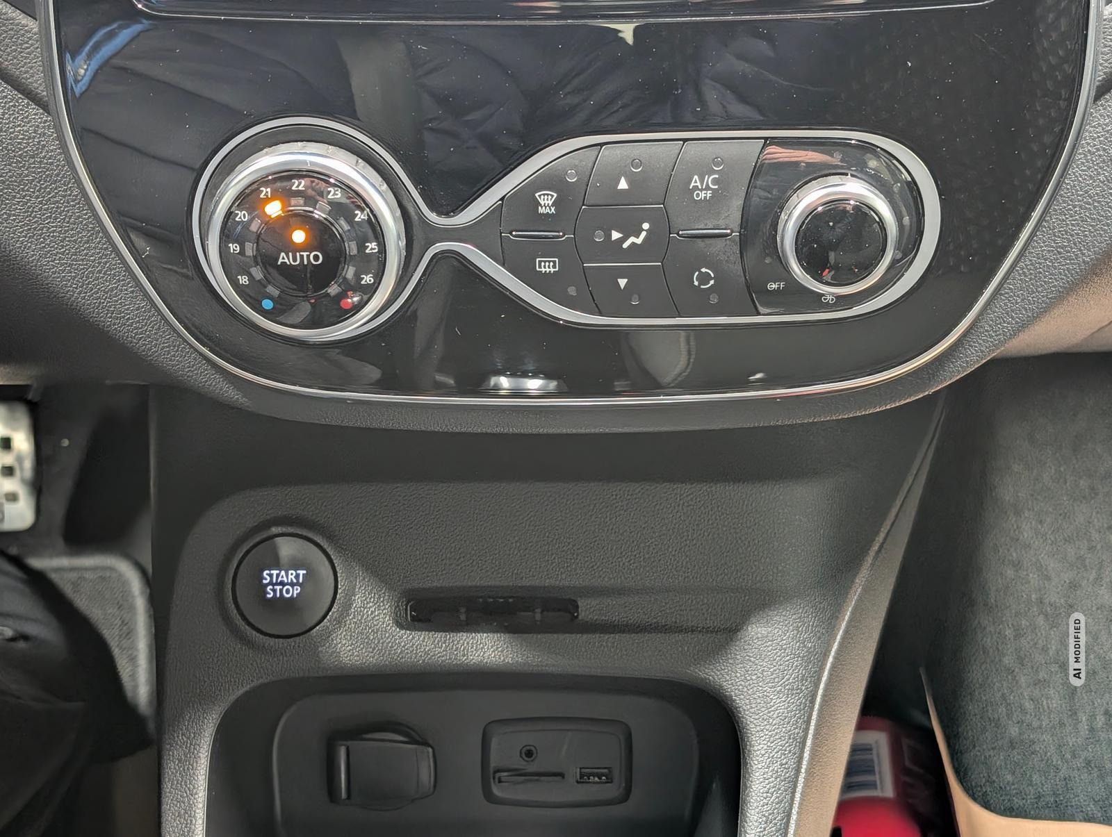 Renault Captur Intens LED/Pano/Navi/Kam/Keyl./BT/17-LM