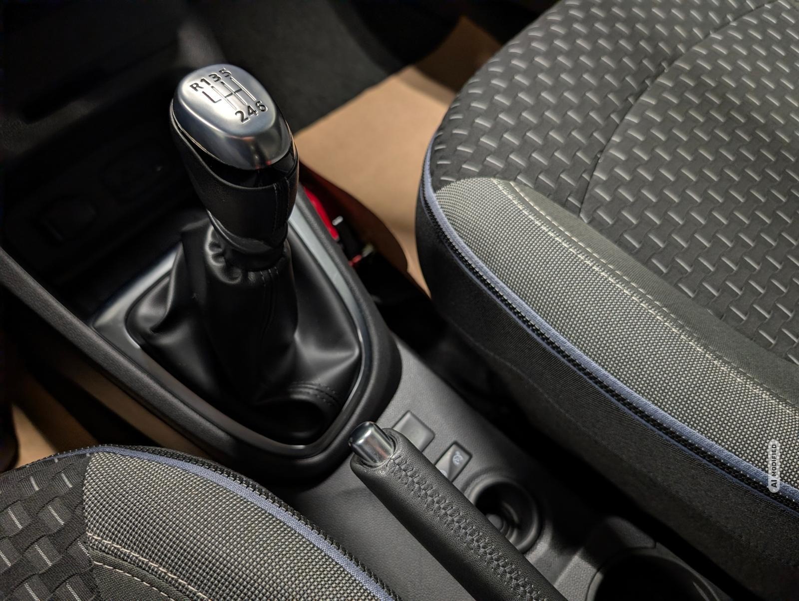 Renault Captur Intens LED/Pano/Navi/Kam/Keyl./BT/17-LM