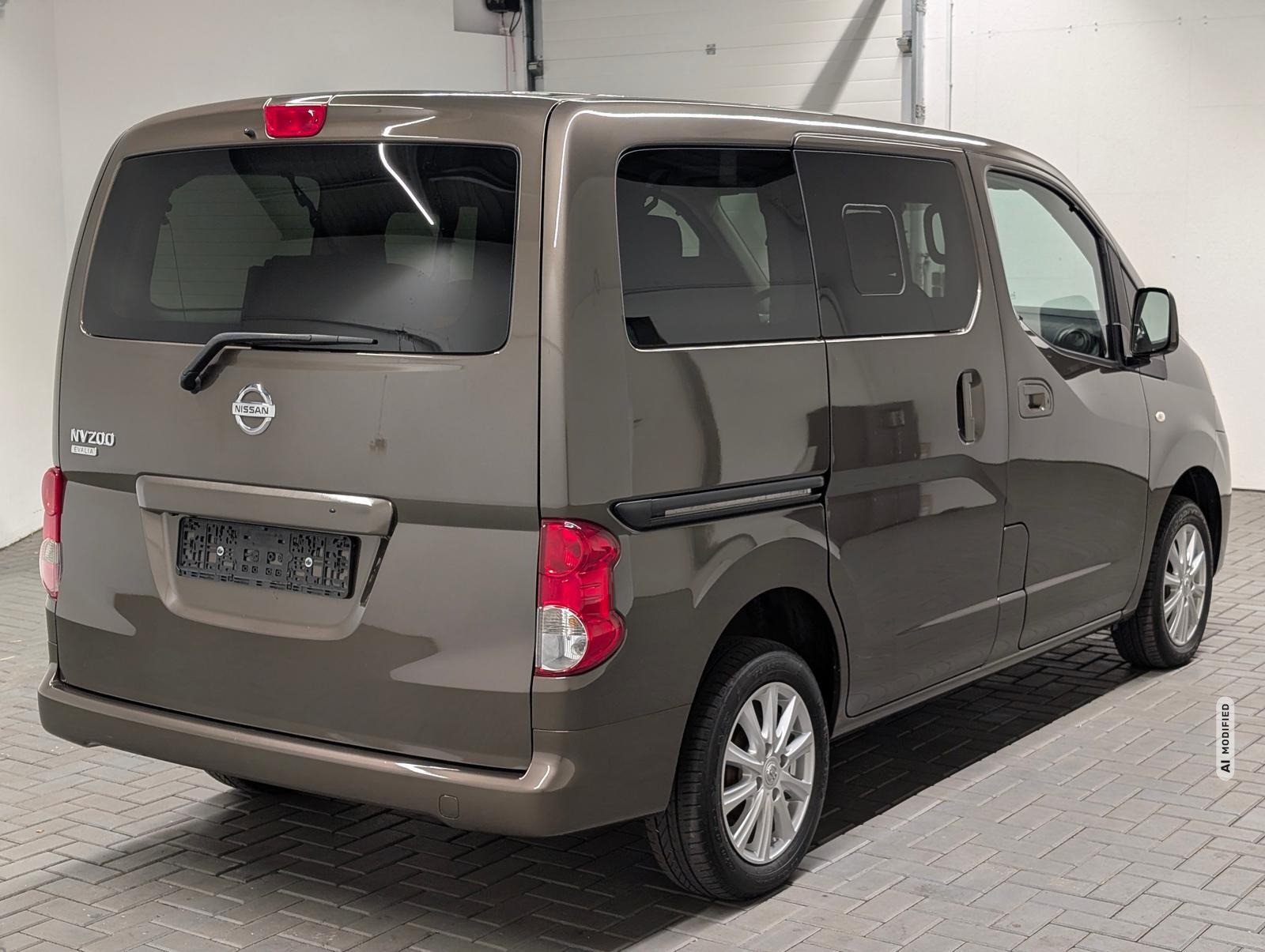 Nissan NV200 Evalia Tekna 7Sitze/Navi/SHZ/Kam/GRA/Keyl.