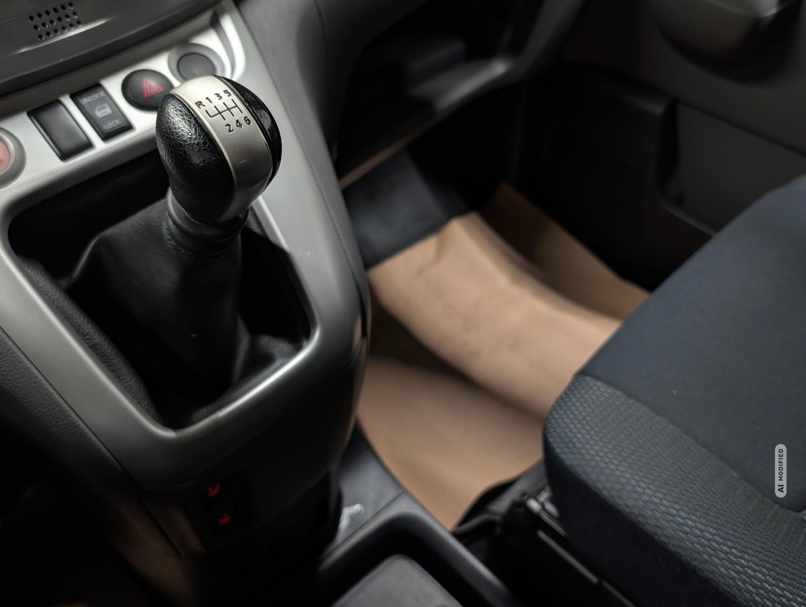 Nissan NV200 Evalia Tekna 7Sitze/Navi/SHZ/Kam/GRA/Keyl.
