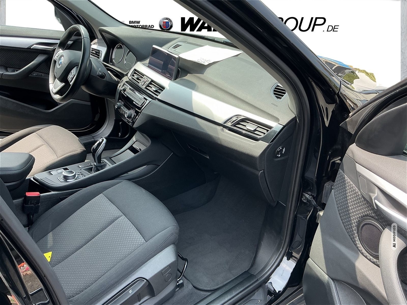 BMW X1 ADVANTAGE DKG NAVI PARKASSIST PDC GRA SHZG DAB