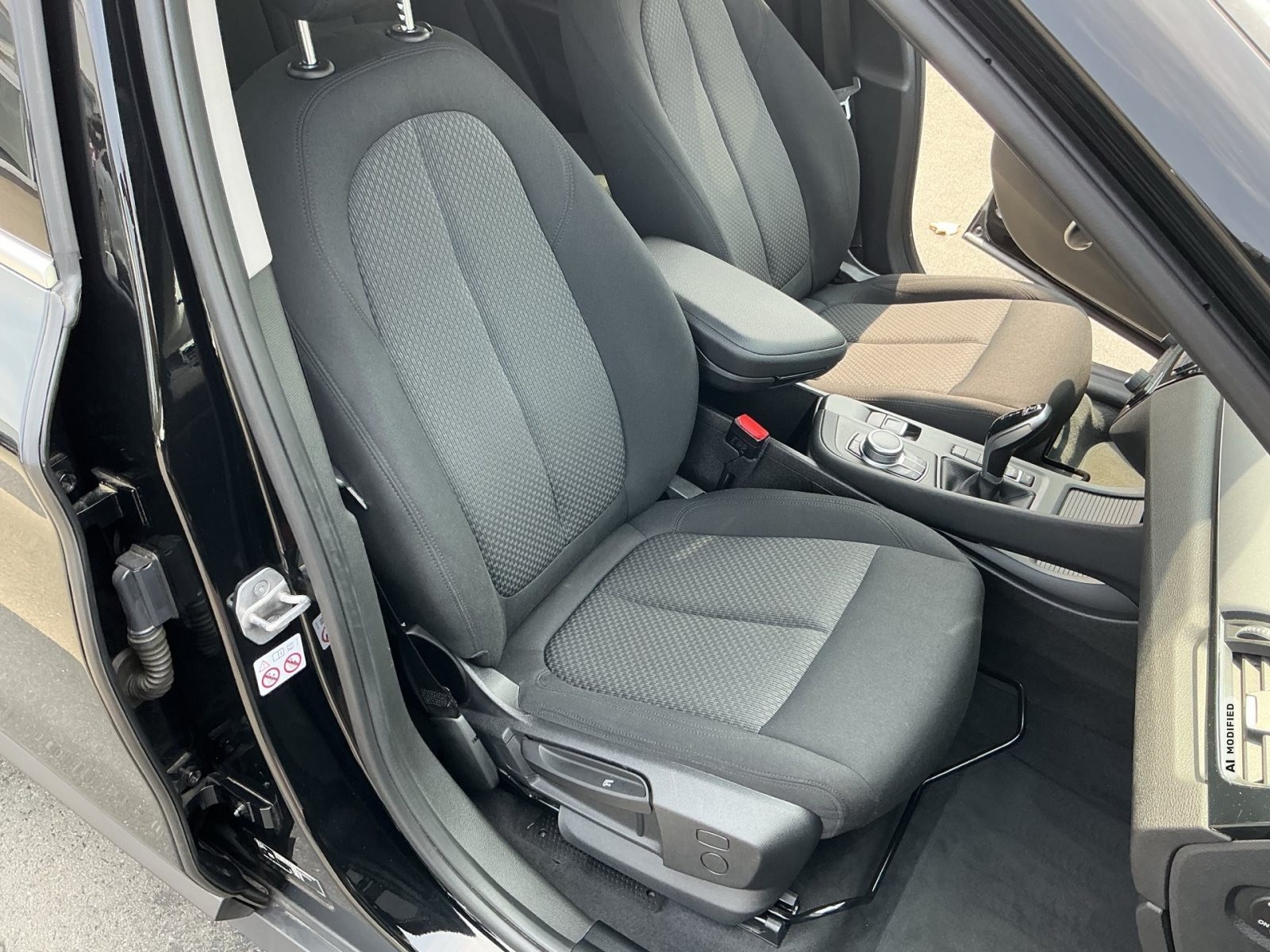 BMW X1 ADVANTAGE DKG NAVI PARKASSIST PDC GRA SHZG DAB