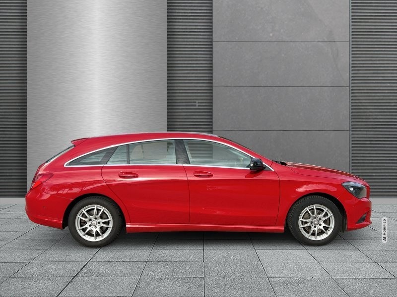 Mercedes-Benz CLA 180 180 7G-DCT AHK+RFK+SHZ