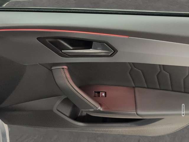 Cupra Leon SP 2.0 TSI DSG PANO ACC KAMERA SIDEASS SHZ