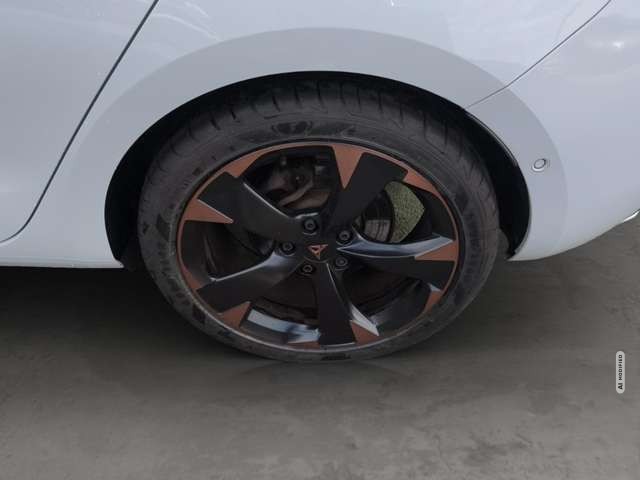 Cupra Leon 1.5 eTSI DSG LED NAVI ACC KAMERA BLINDSPOT SHZ